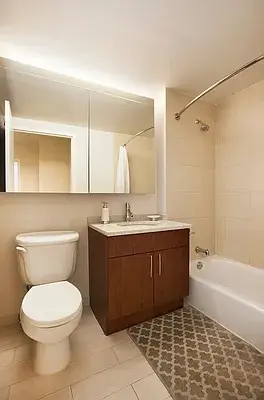 120 W 21st St #505, New York, NY 10011