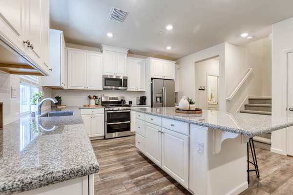 2108 Brave Hawk Loop Roseville, CA 95747