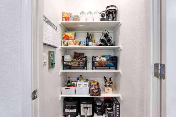 2108 Brave Hawk Loop Roseville, CA 95747