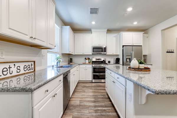 2108 Brave Hawk Loop Roseville, CA 95747