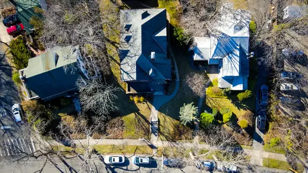 78 Hart Blvd Staten Island, NY 10301