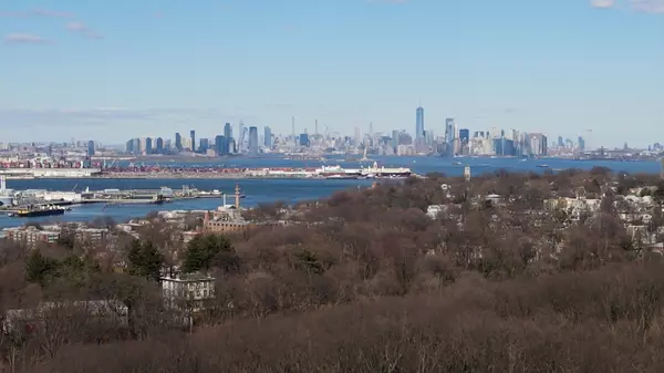 78 Hart Blvd Staten Island, NY 10301