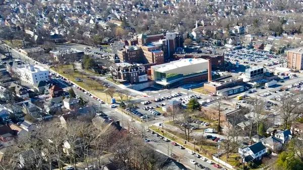 78 Hart Blvd Staten Island, NY 10301