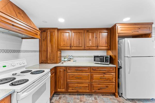 567 W Neshannock Ave New Wilmington, PA 16142