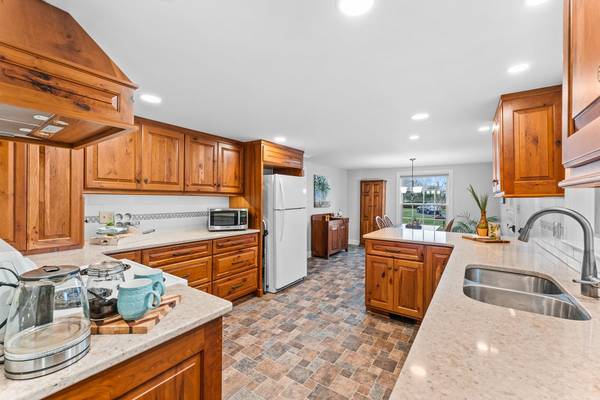 567 W Neshannock Ave New Wilmington, PA 16142