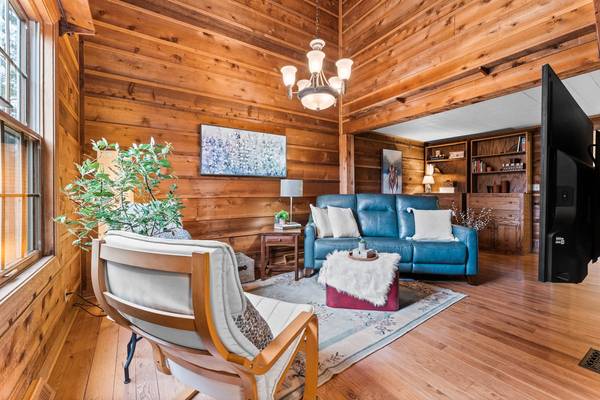 567 W Neshannock Ave New Wilmington, PA 16142