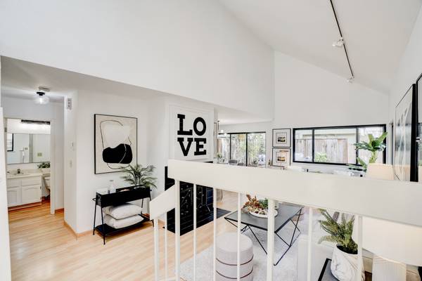 670 San Antonio Rd #20 Palo Alto, CA 94306