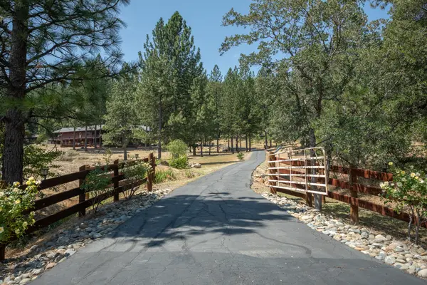 16160 Willow Glen Rd, Brownsville, CA 95919