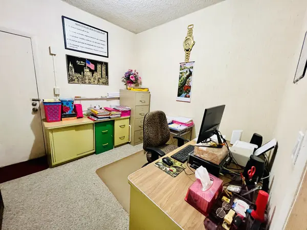 15141 NE 6th Ave #4, Miami, FL 33162