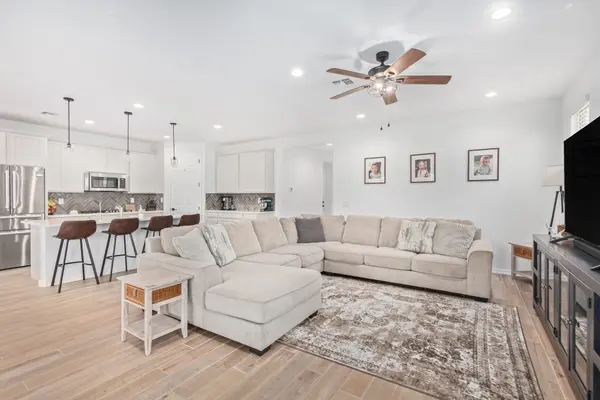 12731 W Tuckey Ln, Glendale, AZ 85307