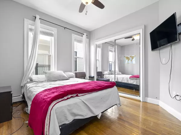 560 E 6th St #2 South Boston, MA 02127