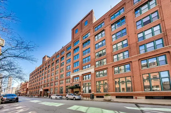 411 W Ontario St #608, Chicago, IL 60654