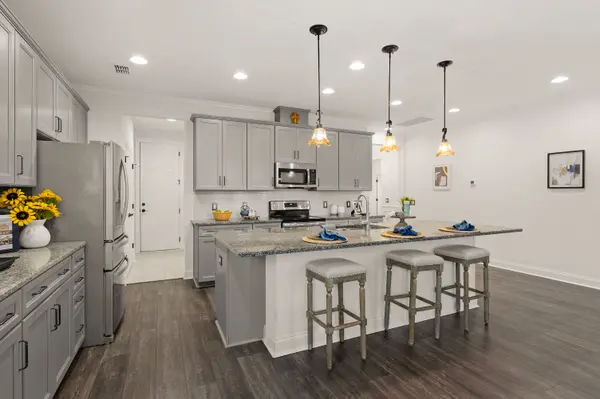 6615 Old Jacksonboro Rd Ravenel, SC 29470