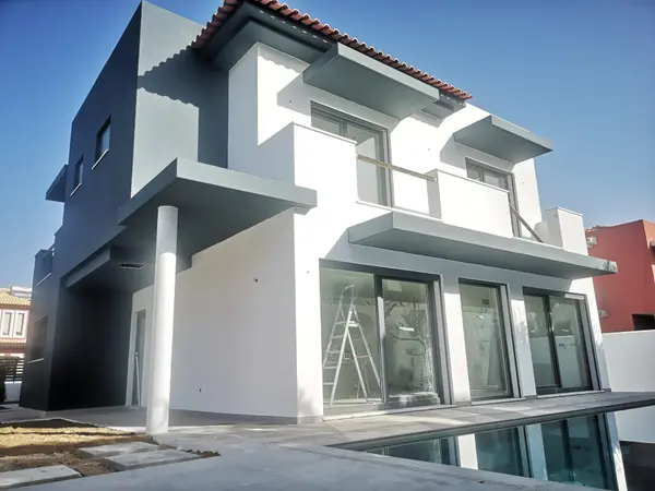 5 Bedroom Modern Villa with Pool in Cascais. Portugal