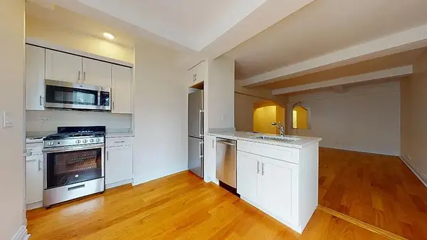 141 E 56th St #11F, New York, NY 10022