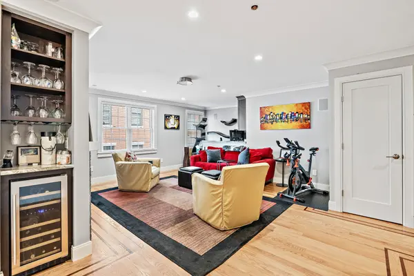 205 Athens St #1, South Boston, MA 02127