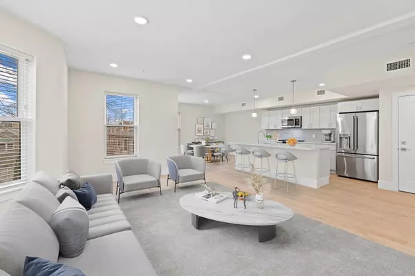 Newly Constructed Luxury Condo in Mid-Cambridge