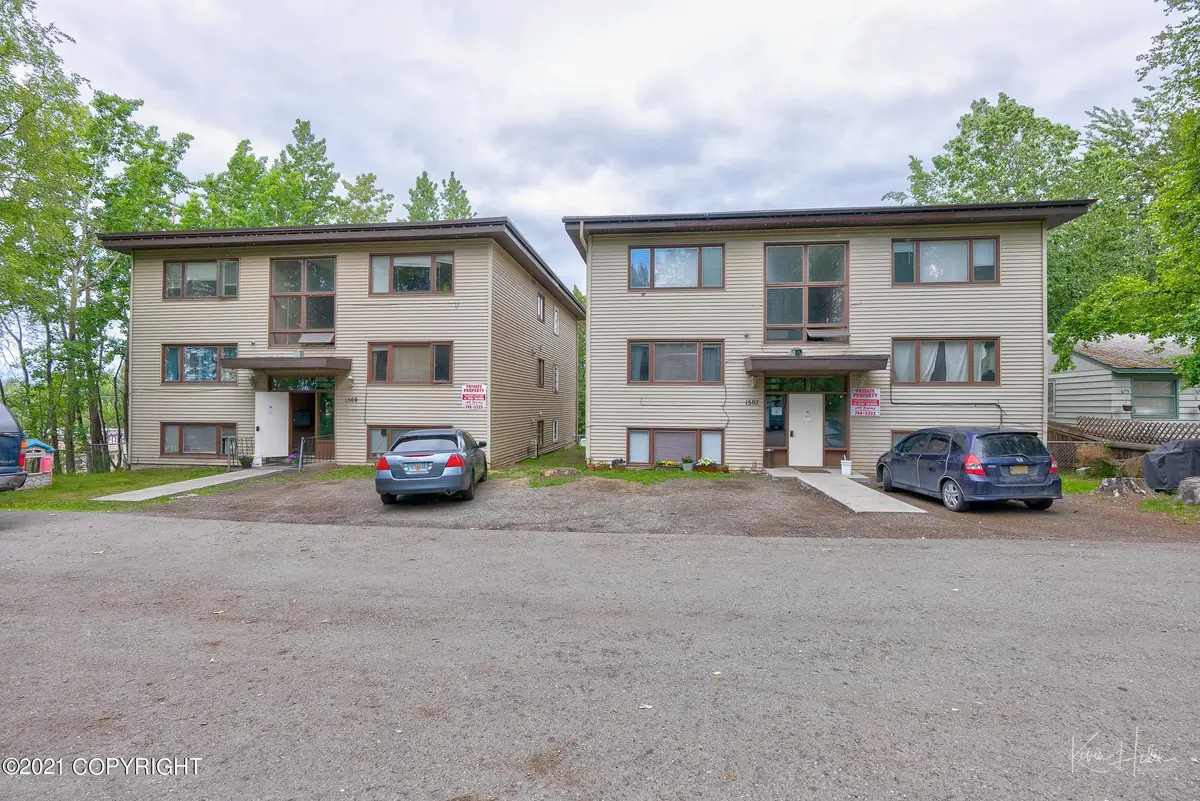 1507 W 45th Ave, Anchorage, AK 99503
