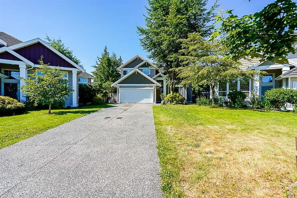 6440 Claytonwood Grv, Surrey, BC V3S 8G3
