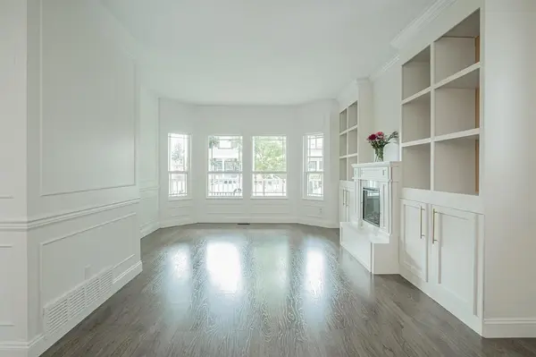 18485 66 Ave, Surrey, BC V3S 8V6