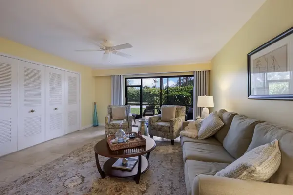 2055 Gulf of Mexico Dr #G2-104, Longboat Key, FL 34228