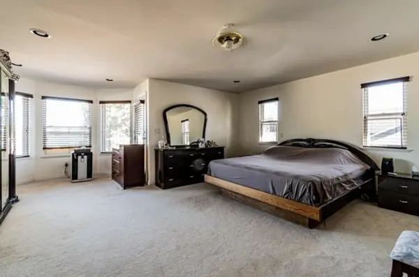 59xx 136 St, Surrey, BC V3X 1H8