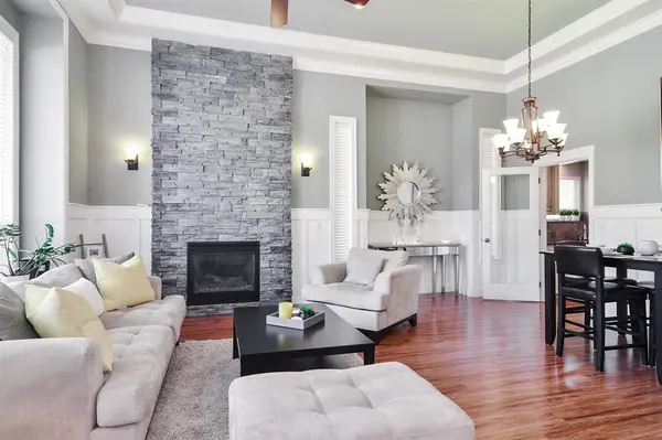 17476 64A Ave, Surrey, BC V3S 3K9