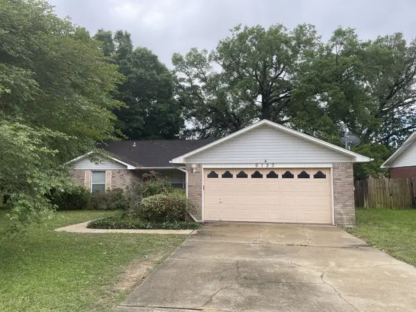 6123 Bradshaw Dr, Pensacola, FL 32526