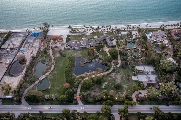 2200 Gordon Dr, Naples, FL 34102
