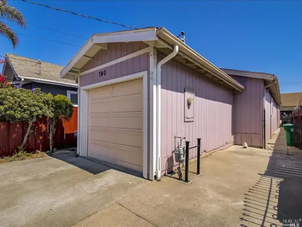 740 7th St, Richmond, CA 94801