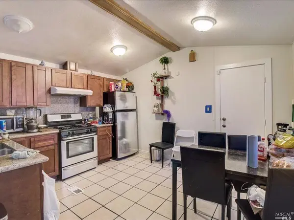740 7th St, Richmond, CA 94801