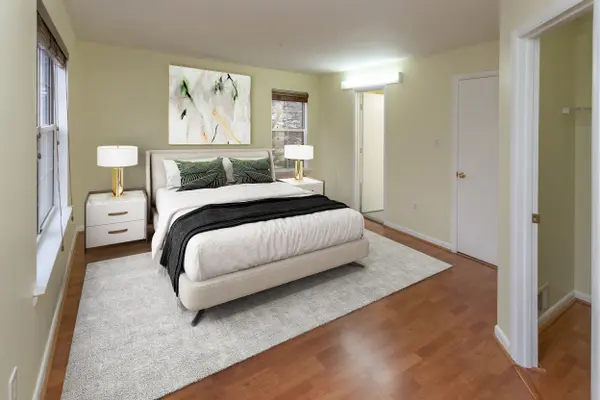 18000 Singing Pine Cir, Montgomery Village, MD 20886