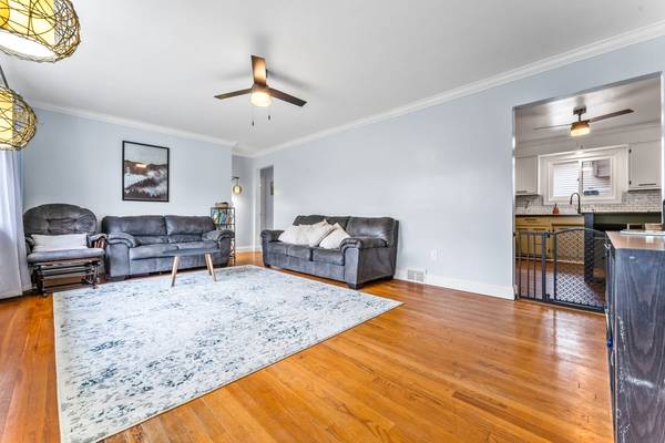 710 E Hazelcroft Ave New Castle, PA 16105