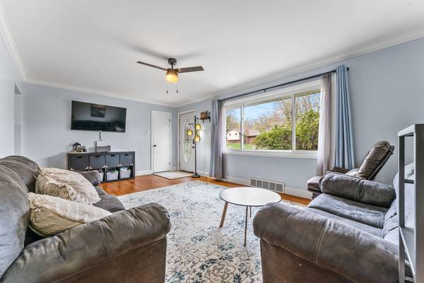 710 E Hazelcroft Ave New Castle, PA 16105