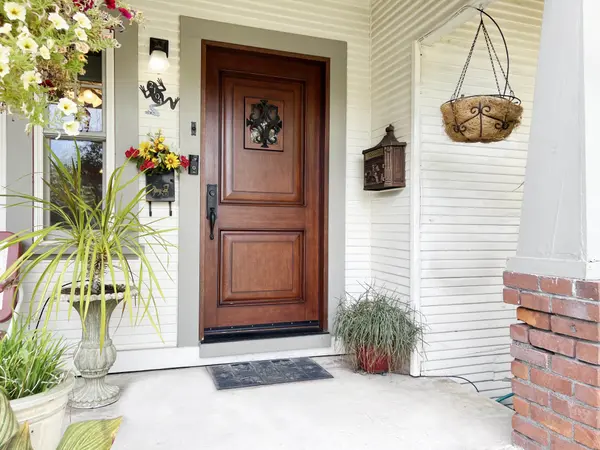 2104 25th St, Sacramento, CA 95818