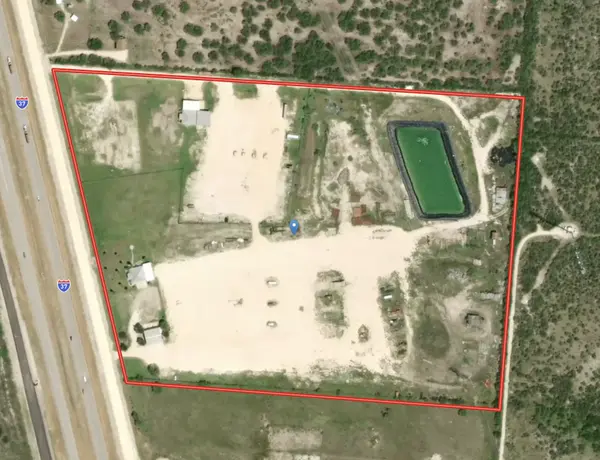 3710 I-37 N, Three Rivers, TX 78071