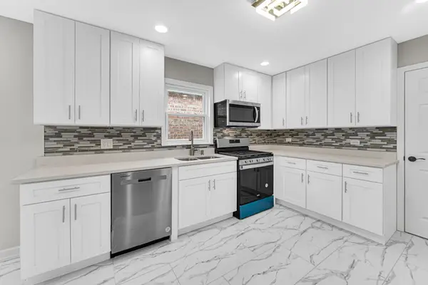 10328 S Union Ave, Chicago, IL 60628