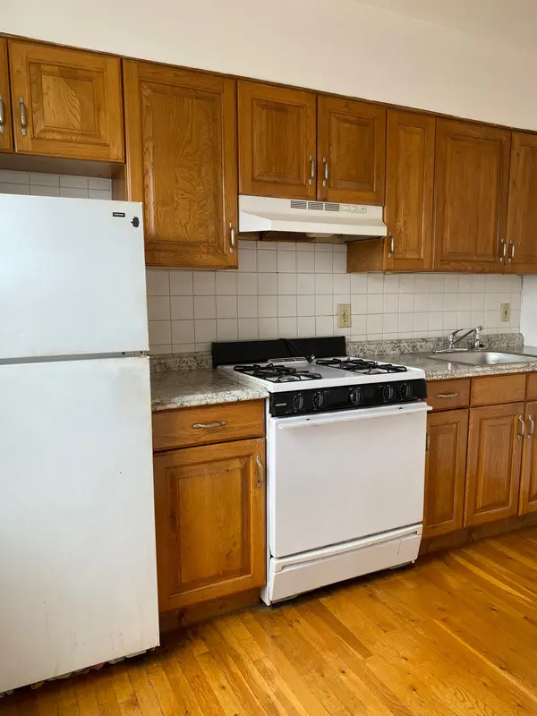 67 Glover Ave #2F, Yonkers, NY 10704