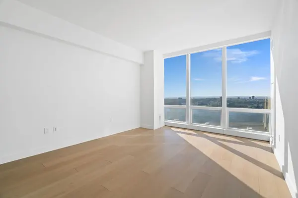 15 Hudson Yards #33F, New York, NY 10001