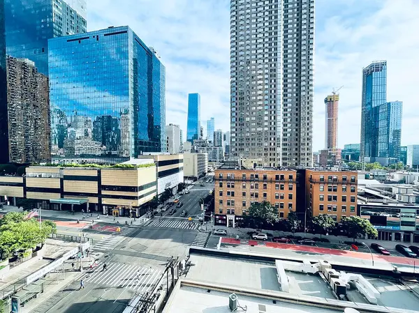 500 W 43rd St #9D, New York, NY 10036