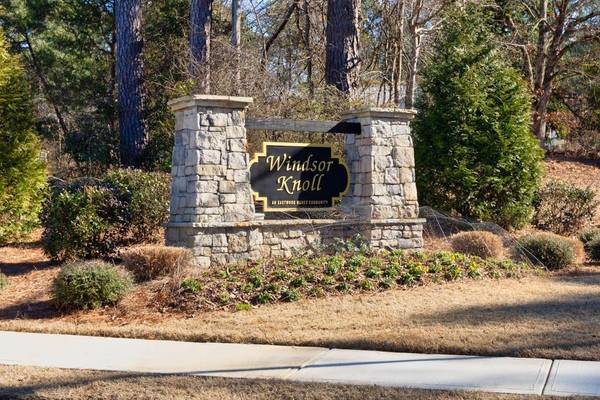 2620 Windsor Knoll Dr, Dacula, GA 30019