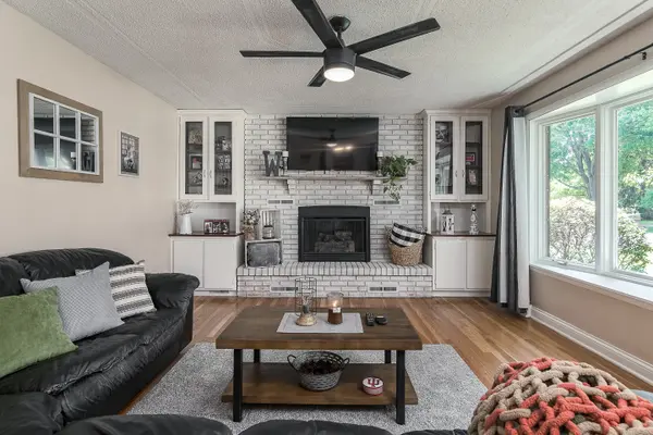 39 Forest Dr, Jeffersonville, IN 47130