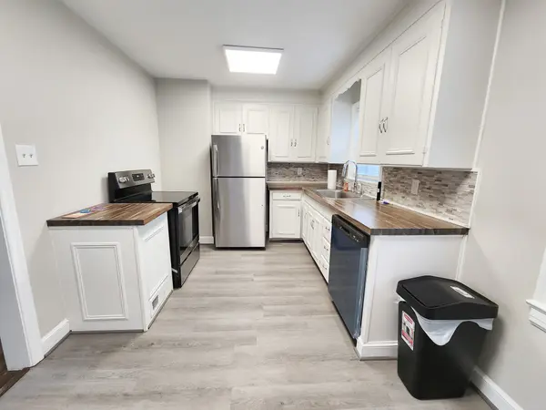 2714 Derwent Dr SW Roanoke, VA 24015