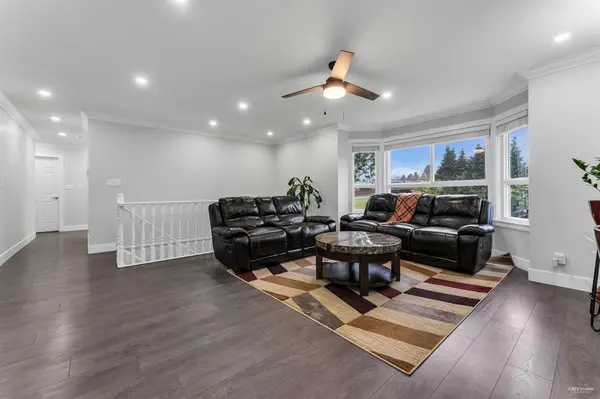 9552 159A St, Surrey, BC V4N 2L9