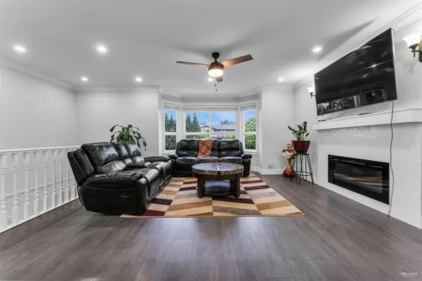 9552 159A St, Surrey, BC V4N 2L9