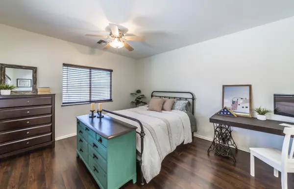 15811 N 156th Ln, Surprise, AZ 85374