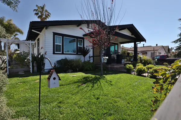 4577 New York St, San Diego, CA 92116