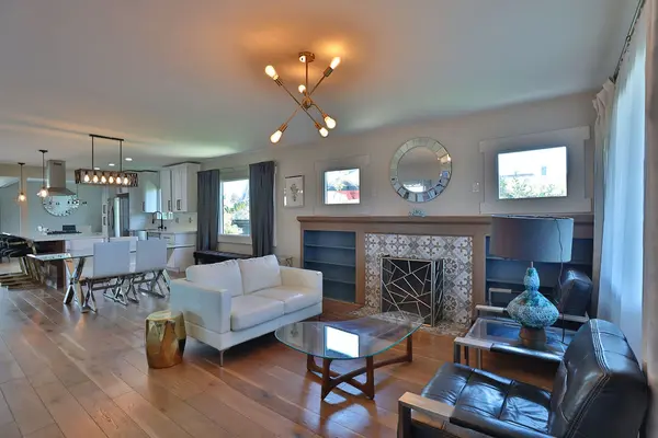 4577 New York St San Diego, CA 92116