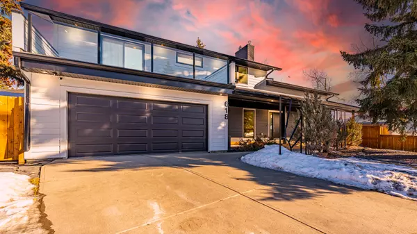 618 Lake Simcoe Close SE Calgary #4, Alberta T2j5h2, 