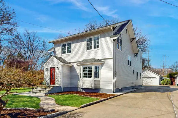 666 Grove St, Clifton, NJ 07013